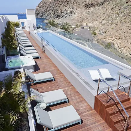 Дом отдыха Infinity 1-6 Luxe Sea View 2b