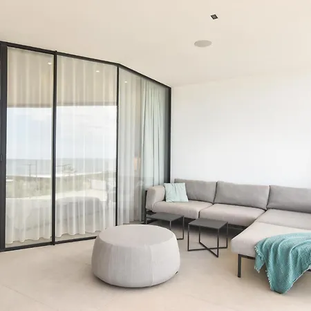 Infinity 1-6 Luxe Sea View 2b *